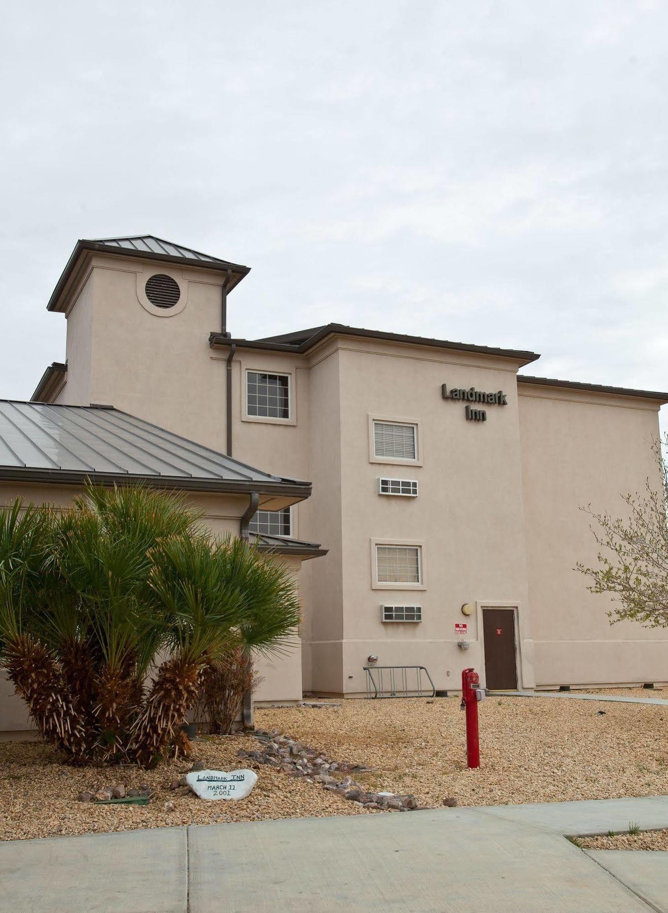 Landmark Inn Fort Irwin エクステリア 写真